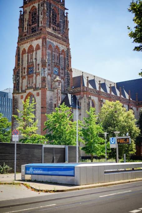 80 Sqm Flat With Terrace And 15min To Fair And 5min To Old Town Düsseldorf